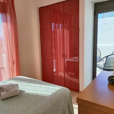 Anastasia Sissy Villa Modhion